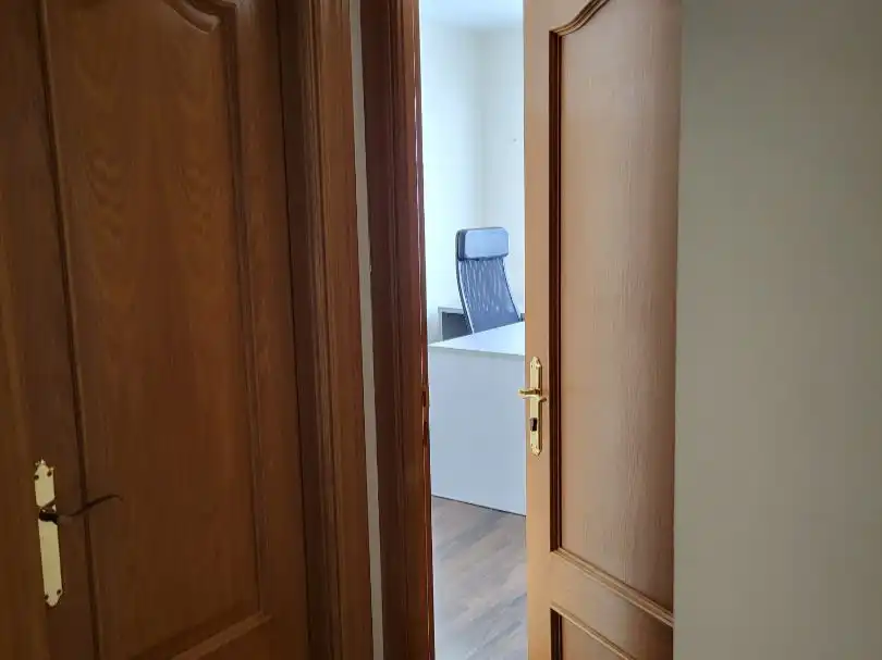 Büro zur Miete in Almería mit Klimaanlage, Heizung und Internet