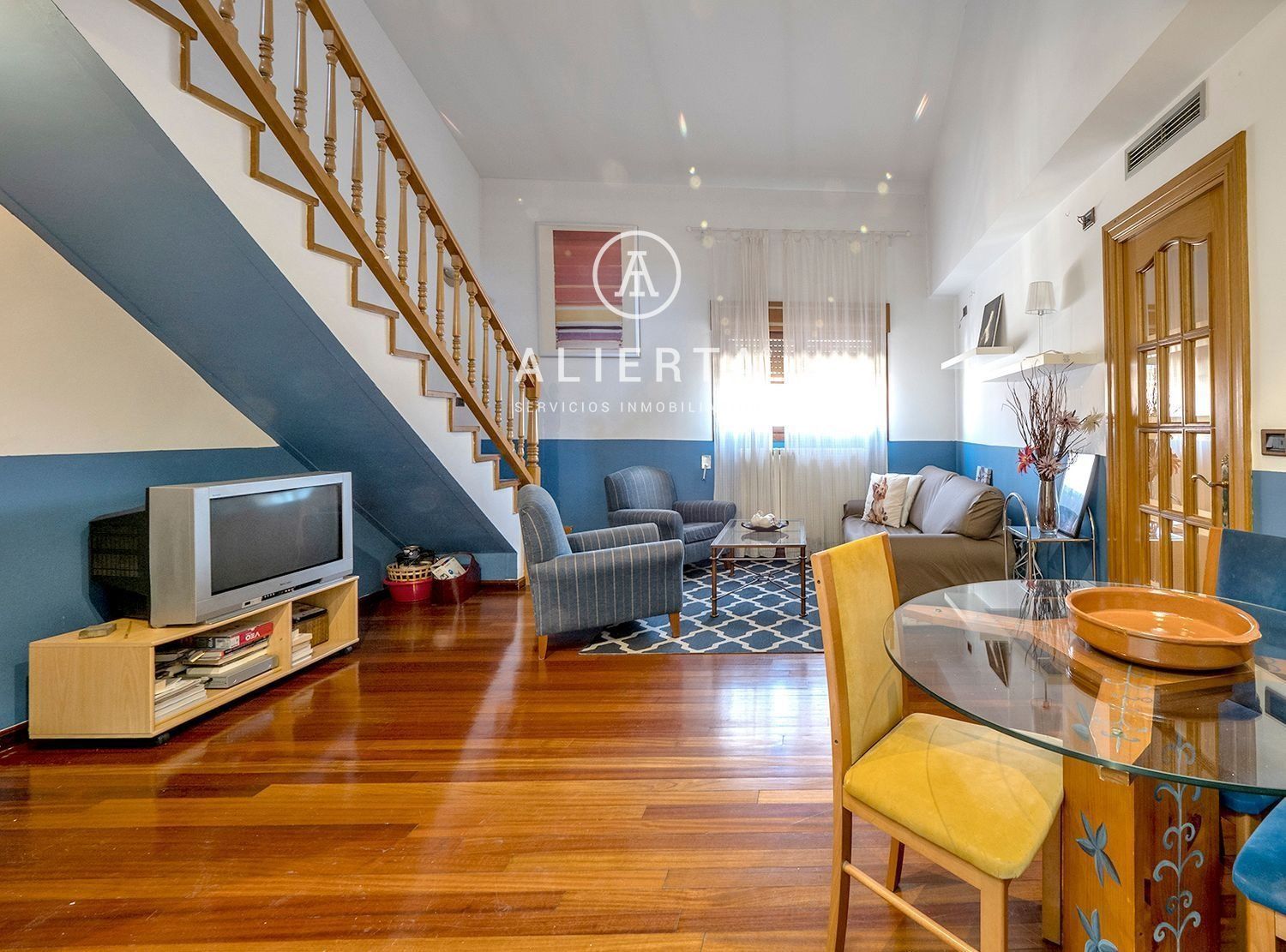 Living room of Flat to rent in  Zaragoza Capital  with Heating and Furnished