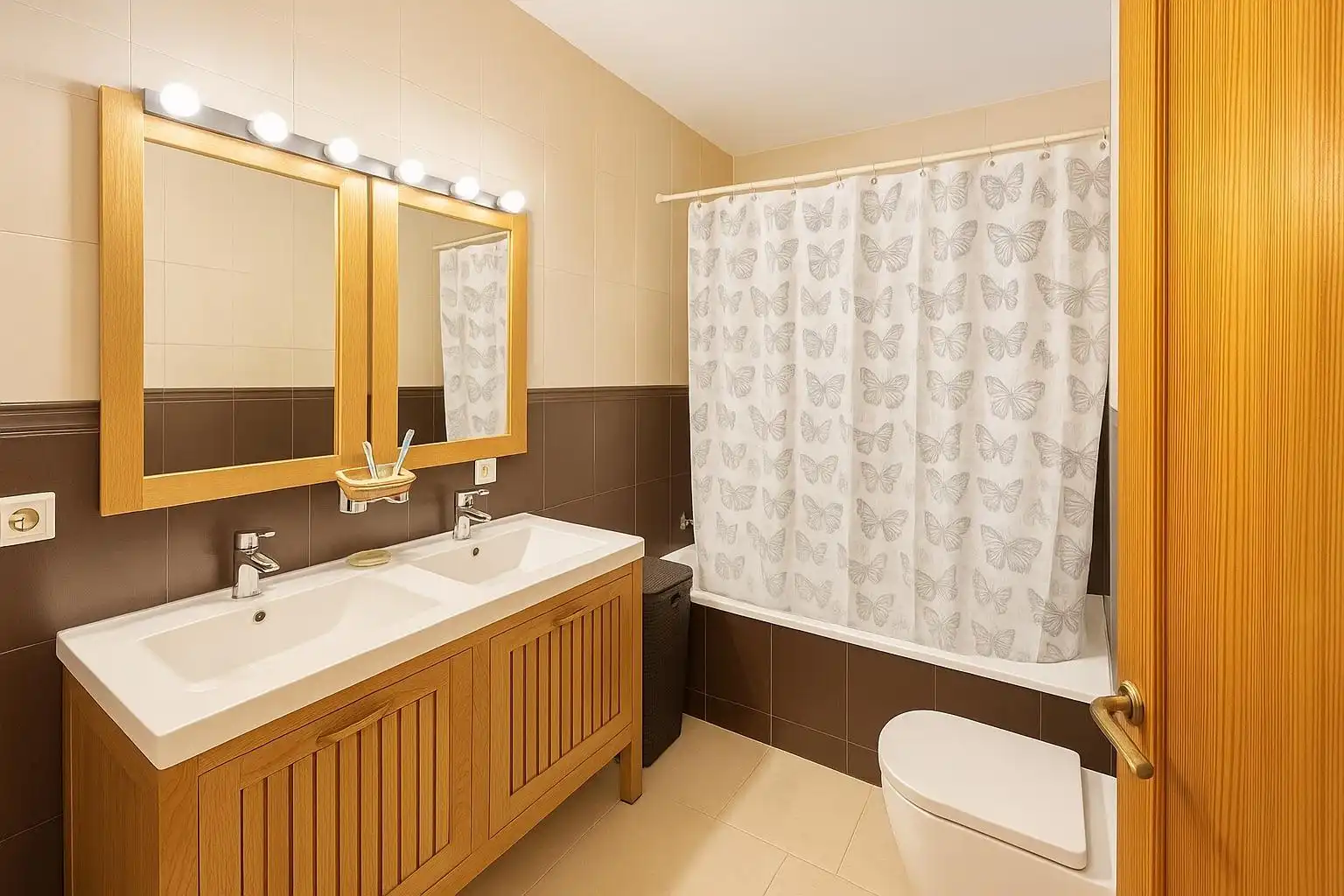 Baño de Casa adosada en venta en Bunyola con Jardín privado, Terraza y Balcón