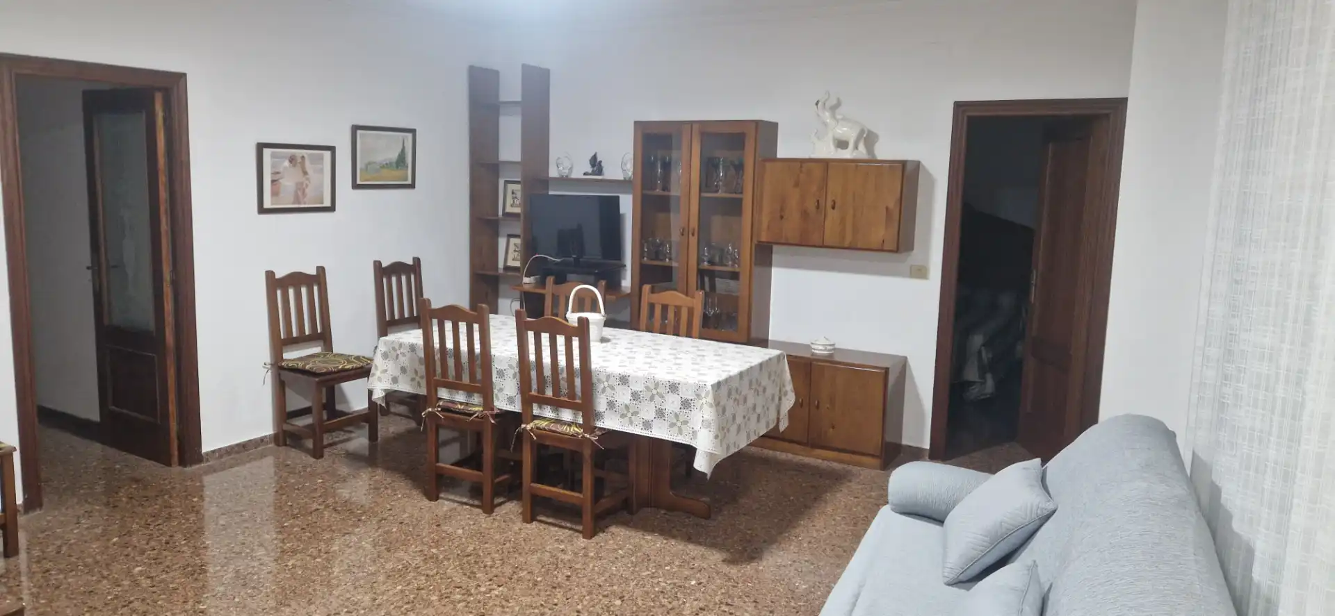 Menjador de Pis de lloguer en Sueca amb Calefacció, Moblat i Forn