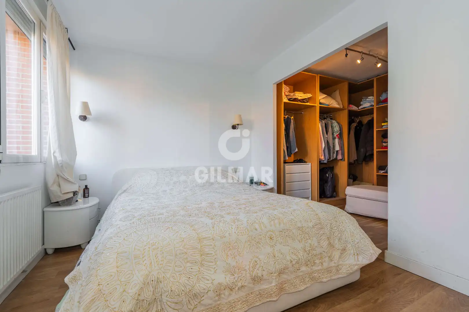 Bedroom of Detached homes for sale in Pozuelo de Alarcón  with Heating and Private garden