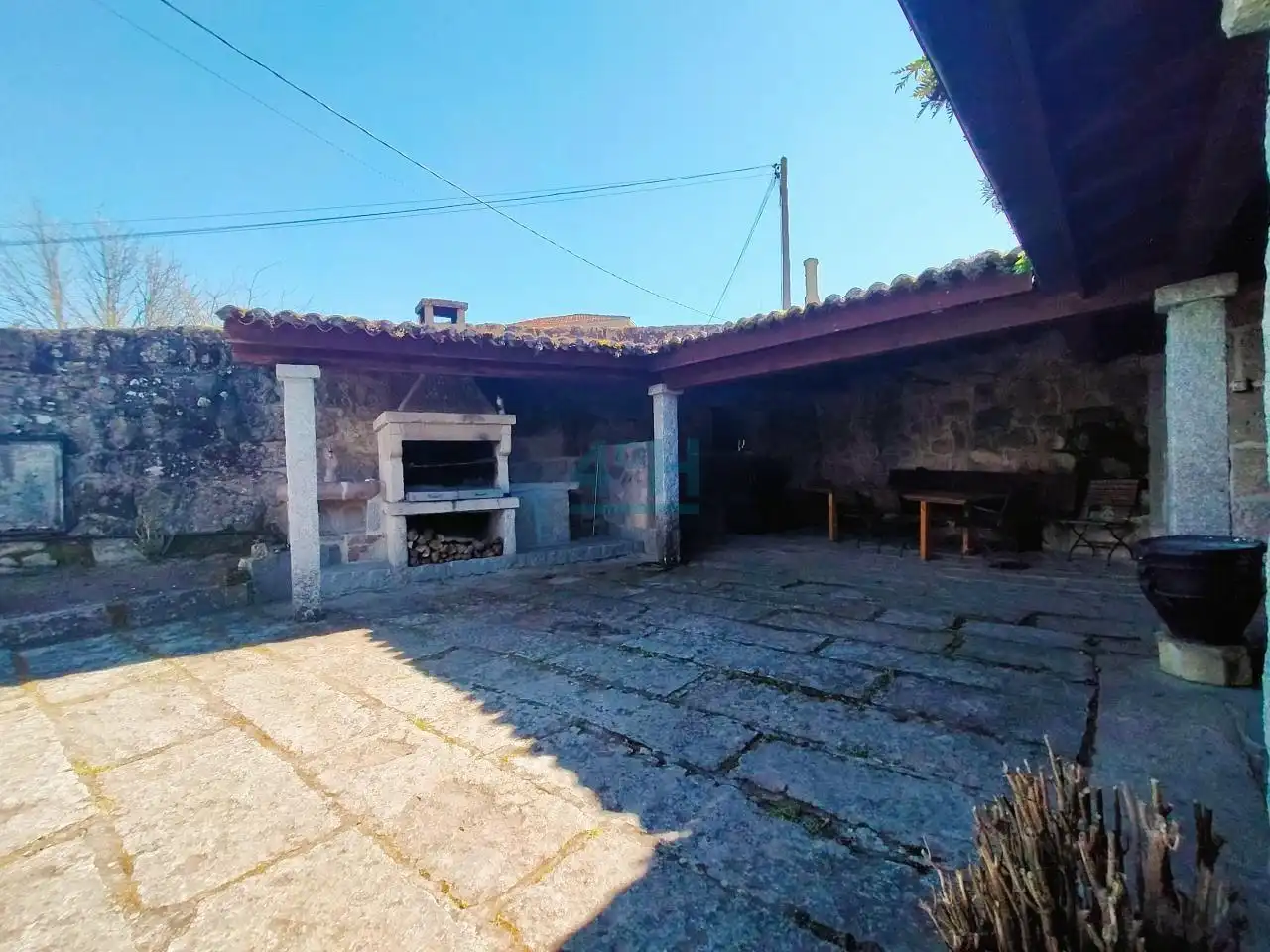 Außenansicht von Country house zum Verkauf in San Cibrao das Viñas mit Heizung, Privatgarten und Terrasse