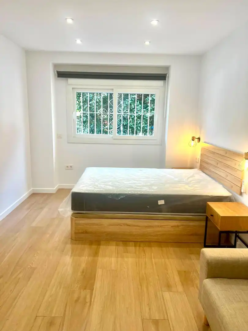 Dormitori de Estudi de lloguer en Málaga amb Aire condicionat, Calefacció i Parquet