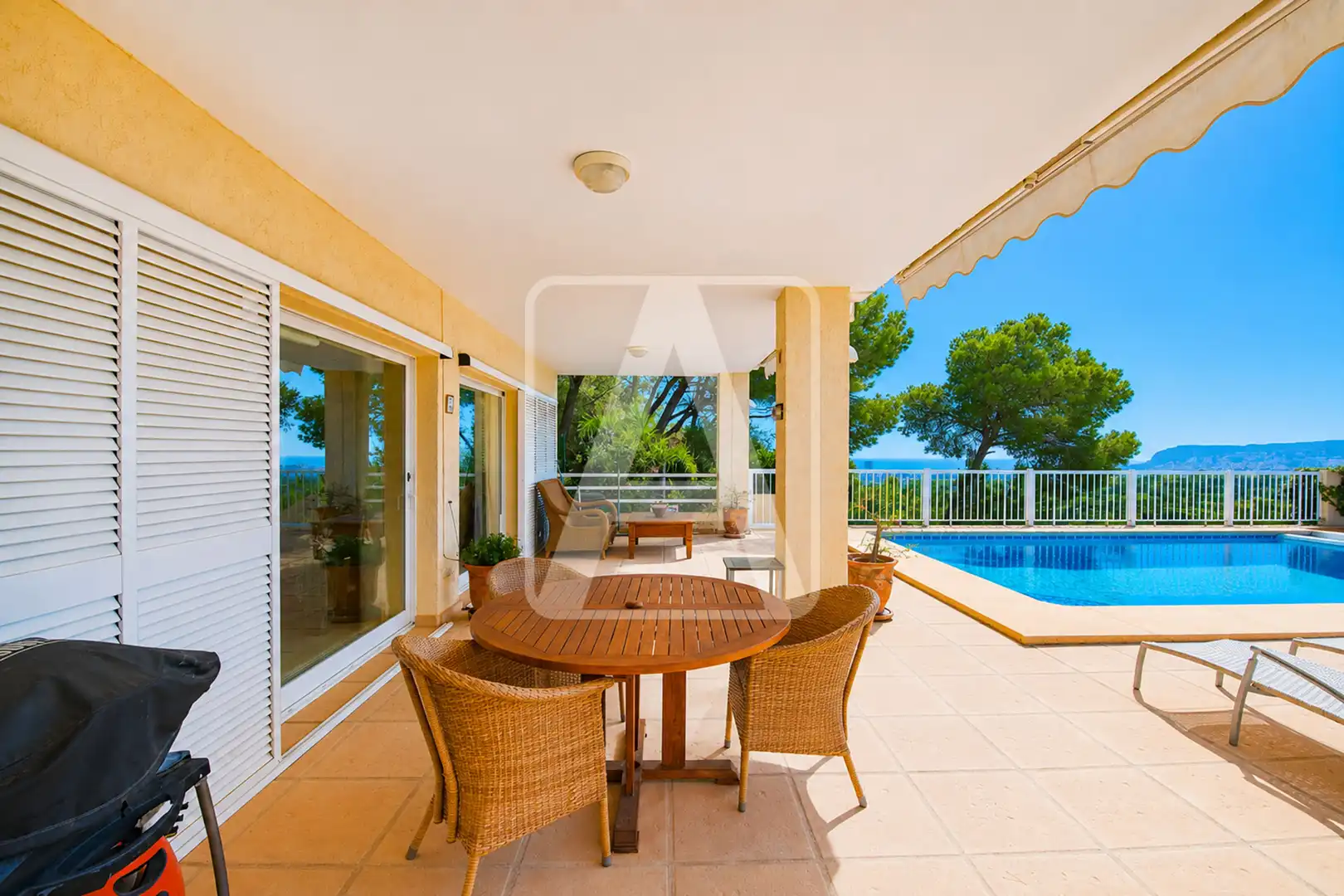 Terrace of Houses for sale in Calpe / Calp  with Air Conditioner, Heating and Private garden