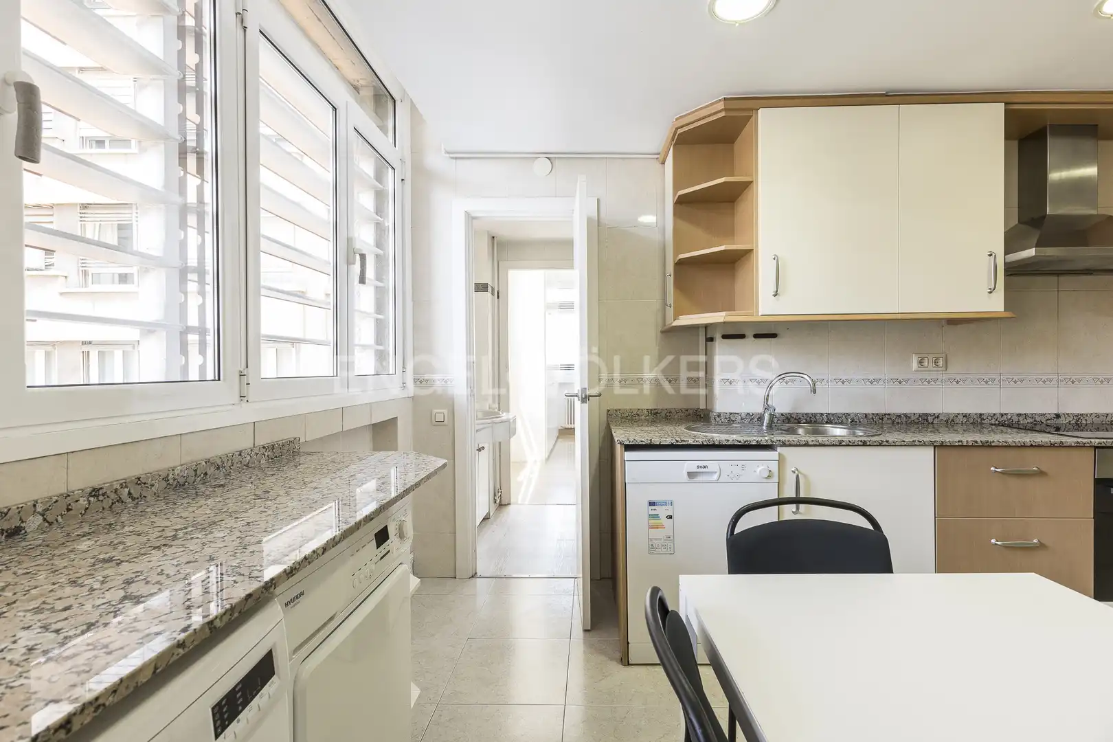 Cocina de Piso en venta en Barcelona con Calefacción y Parquet