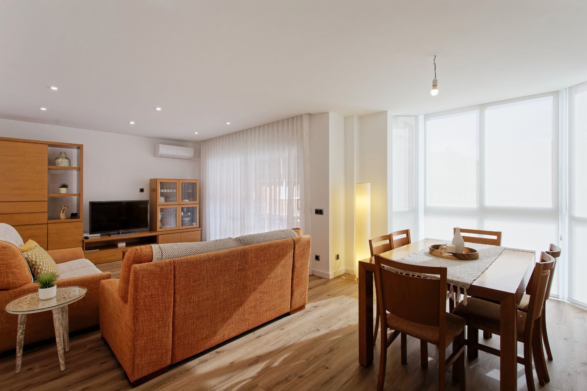 Living room of Flat for sale in Sant Boi de Llobregat  with Air Conditioner, Heating and Furnished