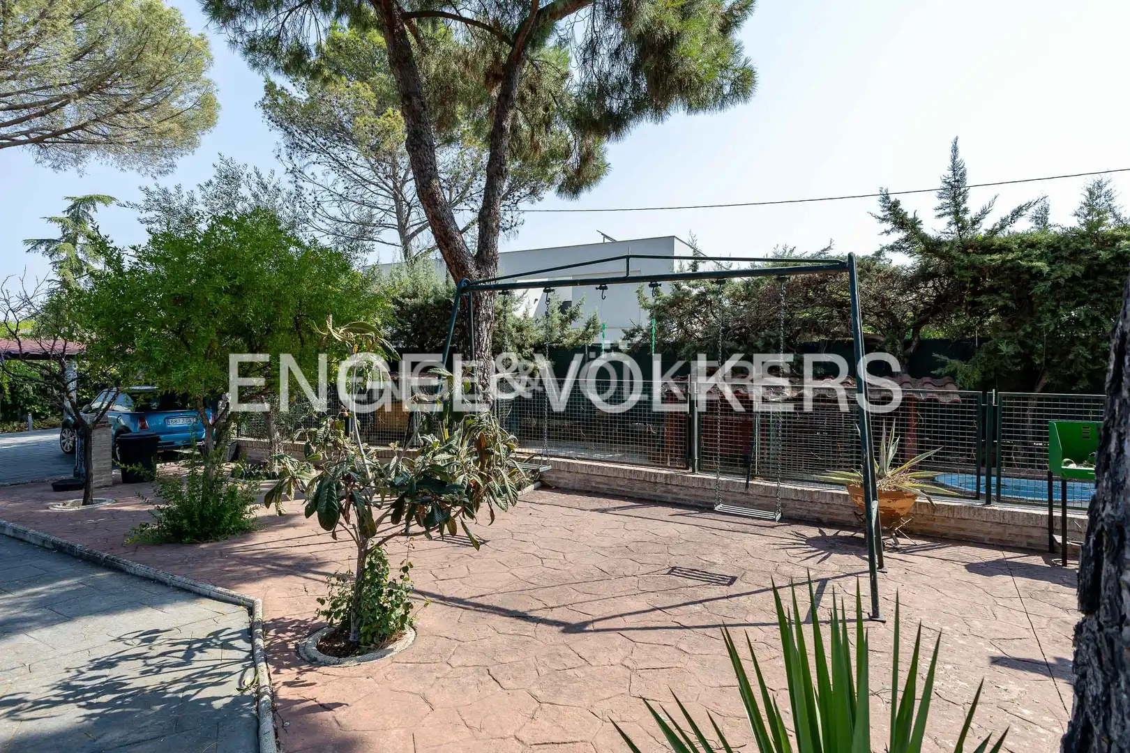 Houses for sale in Majadahonda  with Air Conditioner, Heating and Private garden