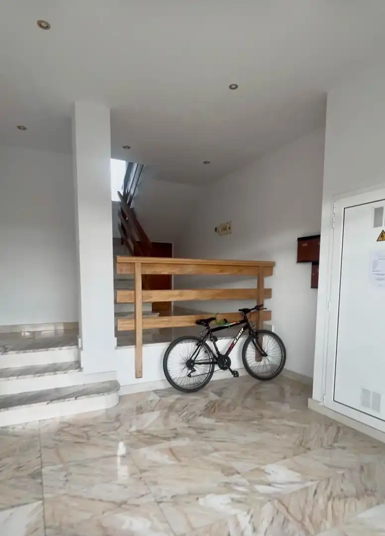 Wohnung zum Verkauf in Bárcena de Cicero mit Heizung, Terrasse und Möbliert