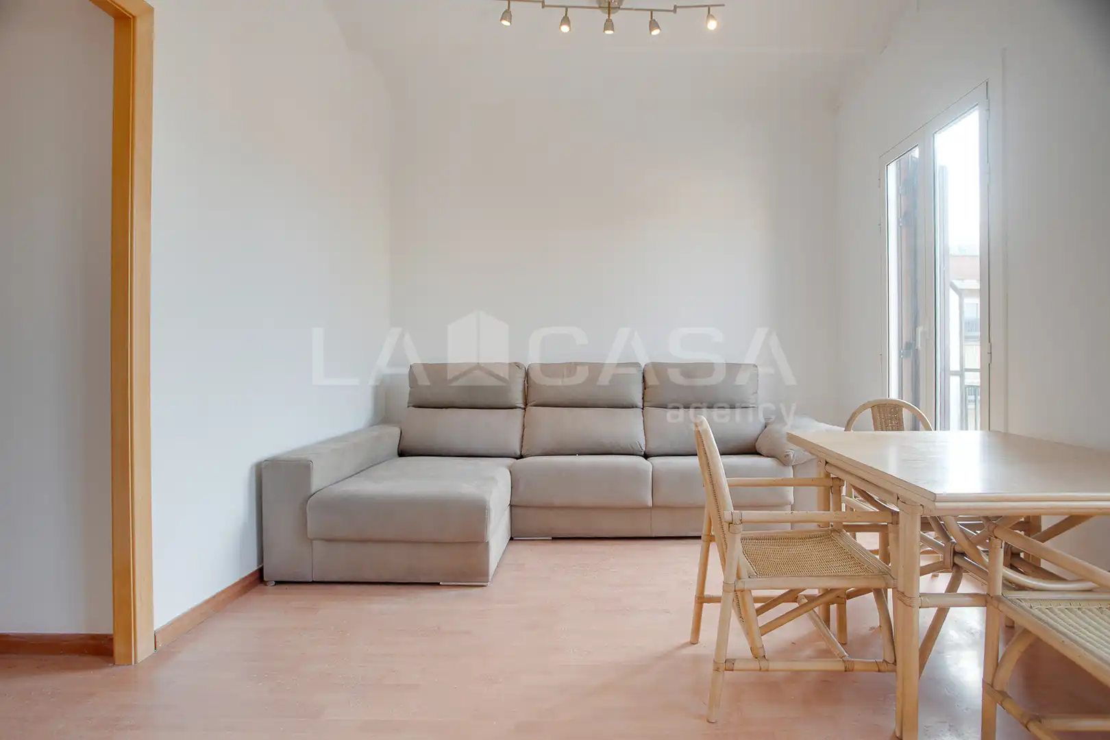 Sala de estar de Piso en venta en Barcelona con Calefacción y Balcón