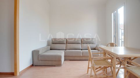Foto 3 de Piso en venta en El Camp de l'Arpa del Clot, Barcelona Capital