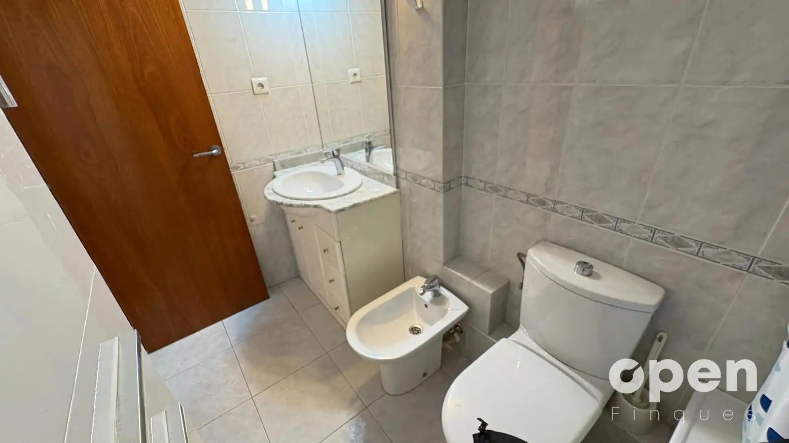 Bany de Pis en venda en Terrassa amb Calefacció, Terrassa i Balcó