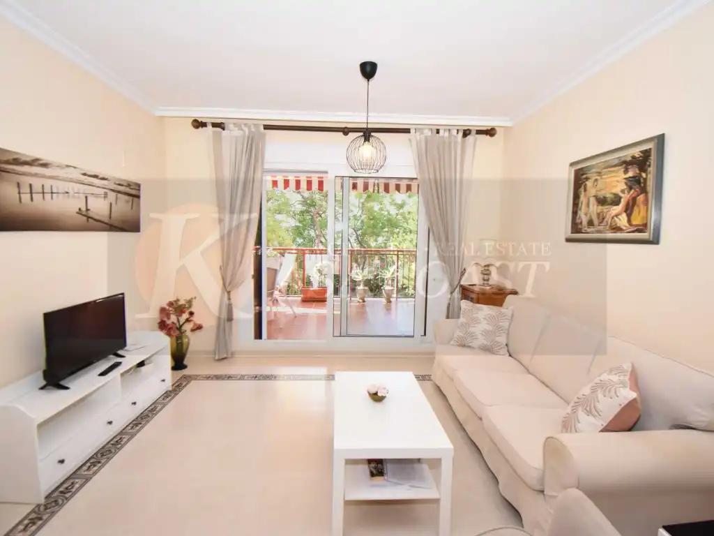 Living room of Flat for sale in Fuengirola  with Air Conditioner, Private garden and Terrace