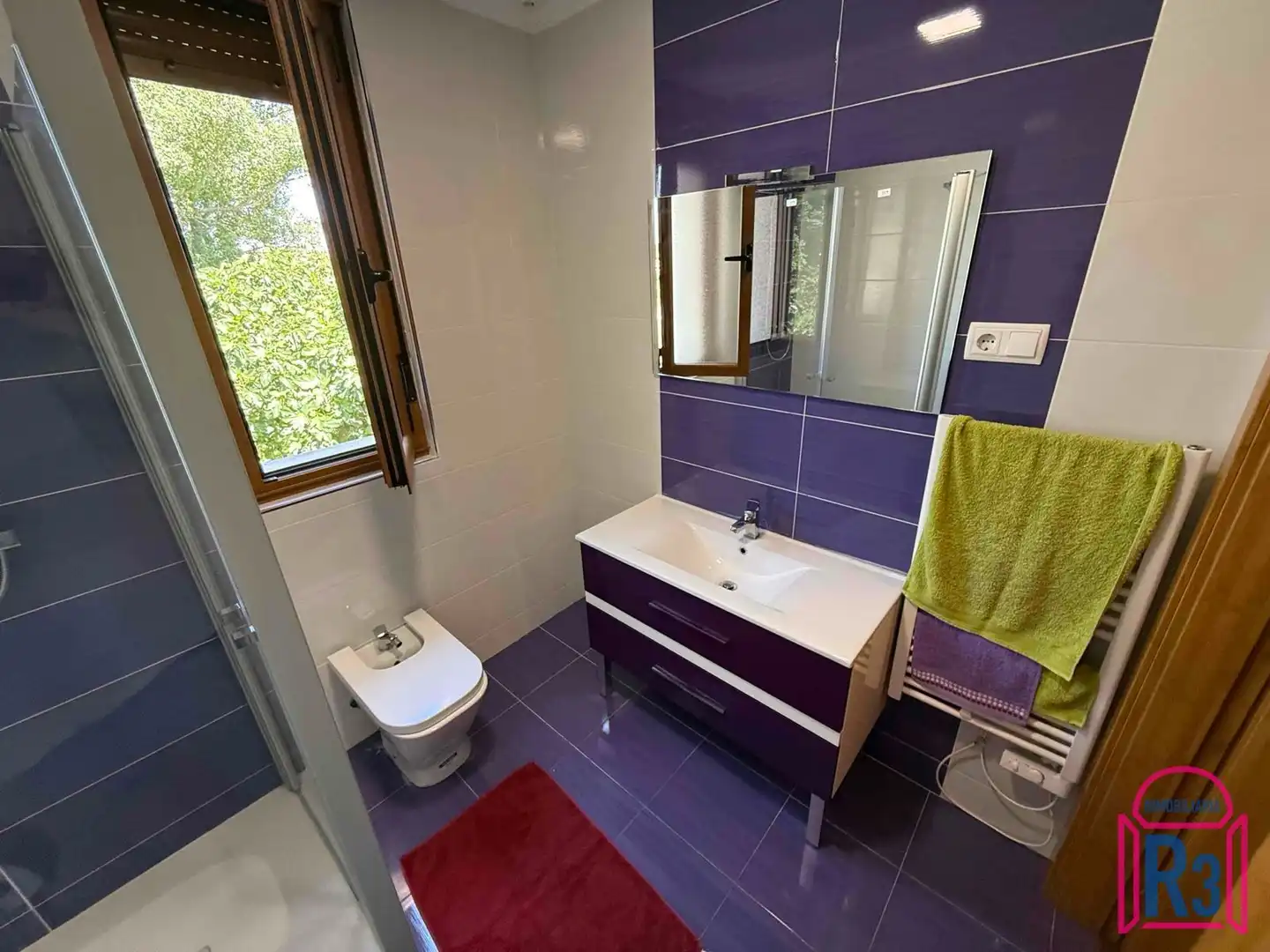 Bathroom of Houses for rent in Onzonilla  with Heating and Furnished