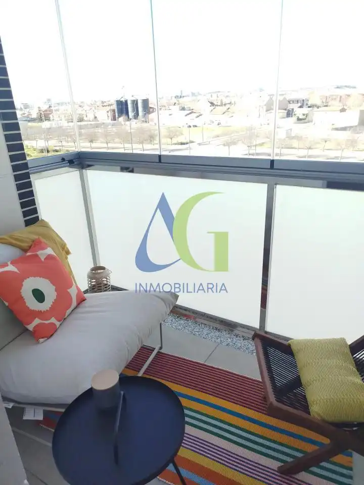 Terrassa de Apartament en venda en Villaquilambre amb Calefacció, Parquet i Terrassa