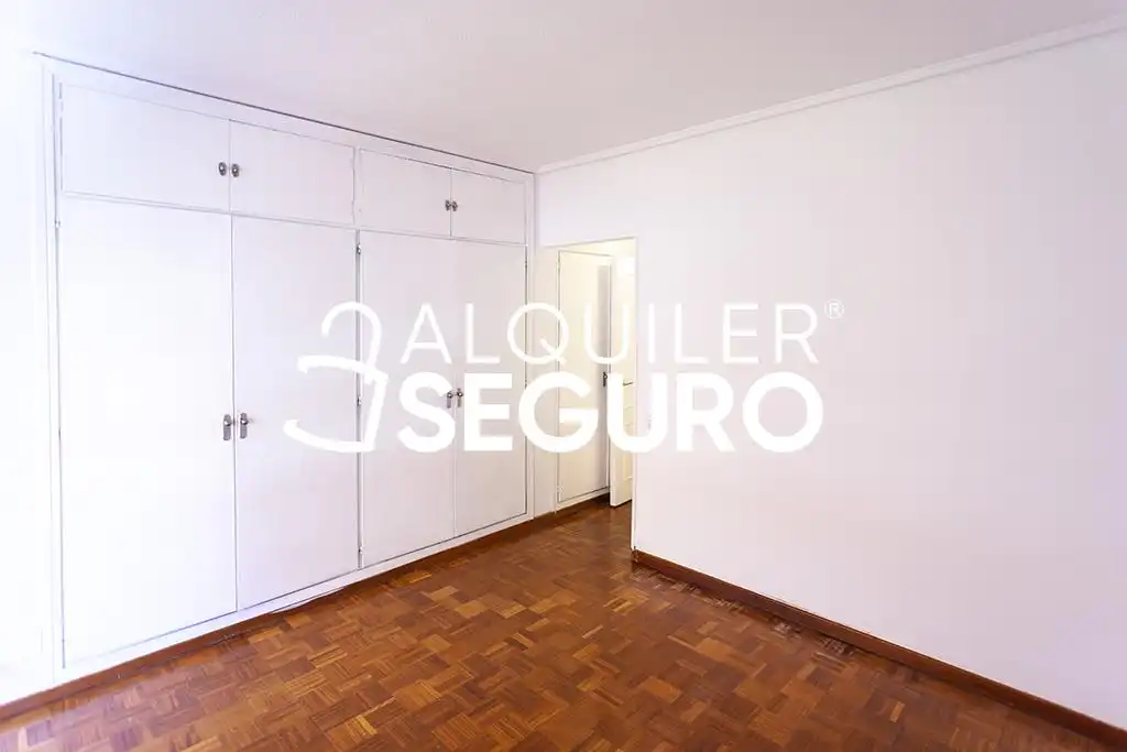 Flat with lift to rent in Menendez Pidal, imagen 12