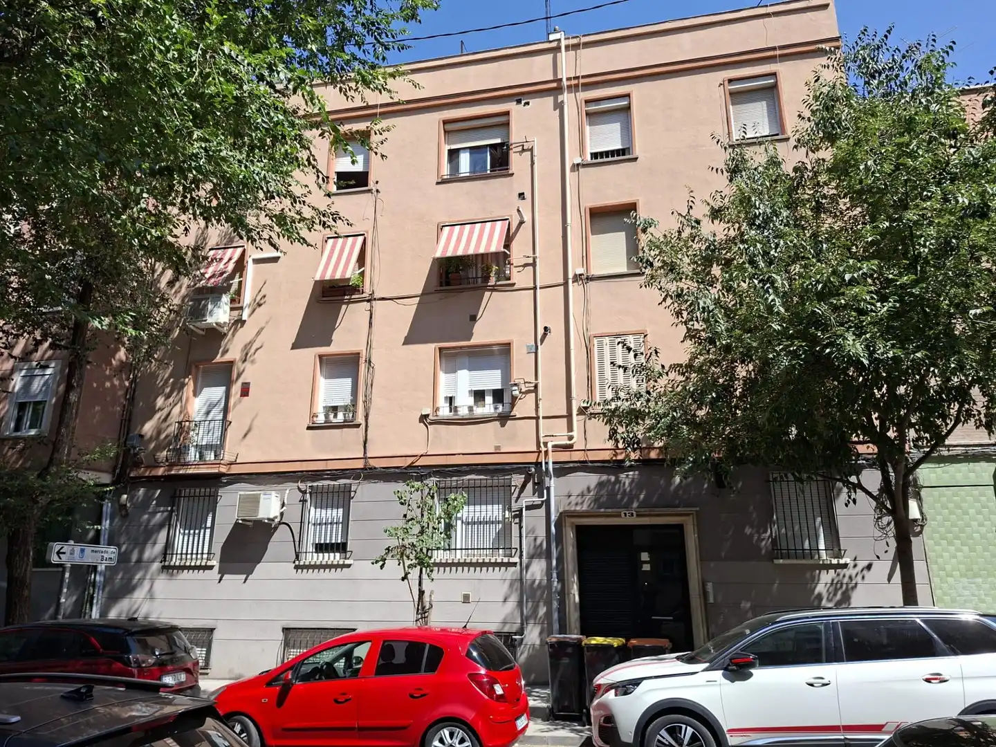 Vista exterior de Pis en venda en Madrid