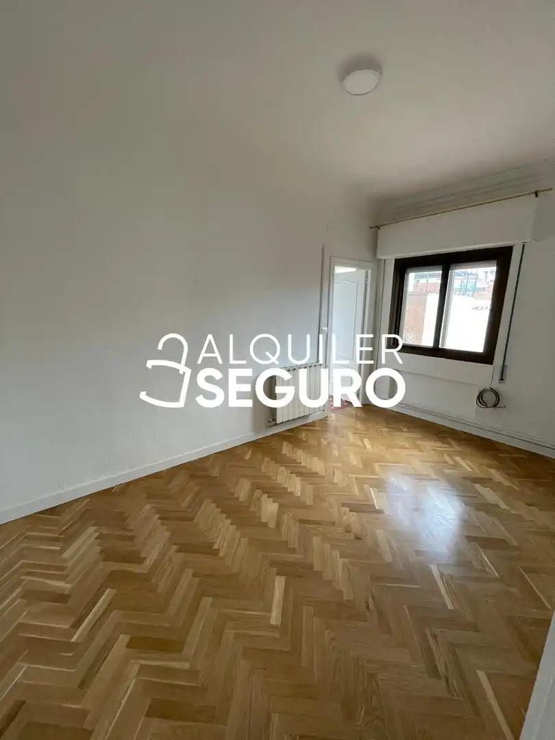 Wohnung zur Miete in De Cabello Lapiedra, Puerta del Ángel