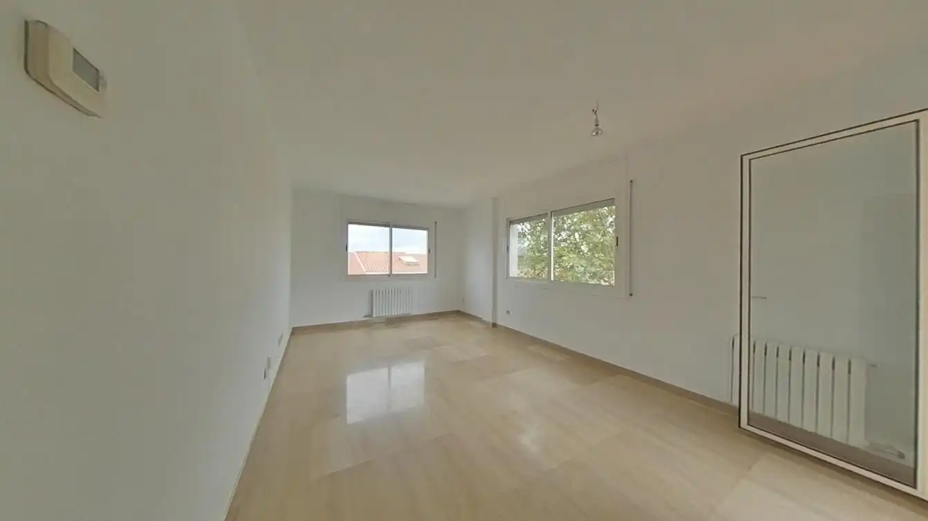 Duplex avec ascenseur à vendre à Sant Marc 110, imagen 2
