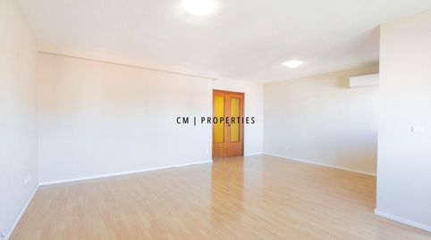 Photo 3 of Flat for rent in Aragon, Mestalla, Valencia Capital