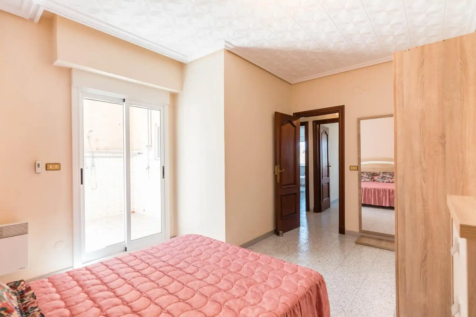 Dormitori de Casa o xalet en venda en Murcia amb Jardí privat, Terrassa i Moblat