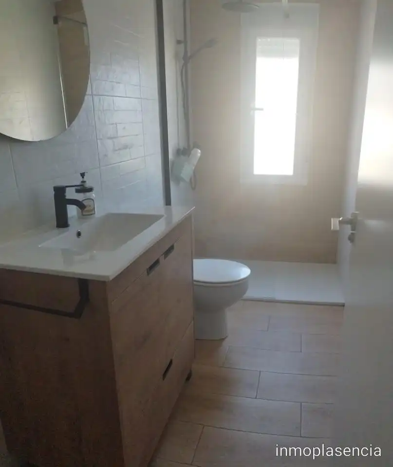 Flat for rent in maria la brava, Miralvalle - Av. Virgen del Puerto - La Data