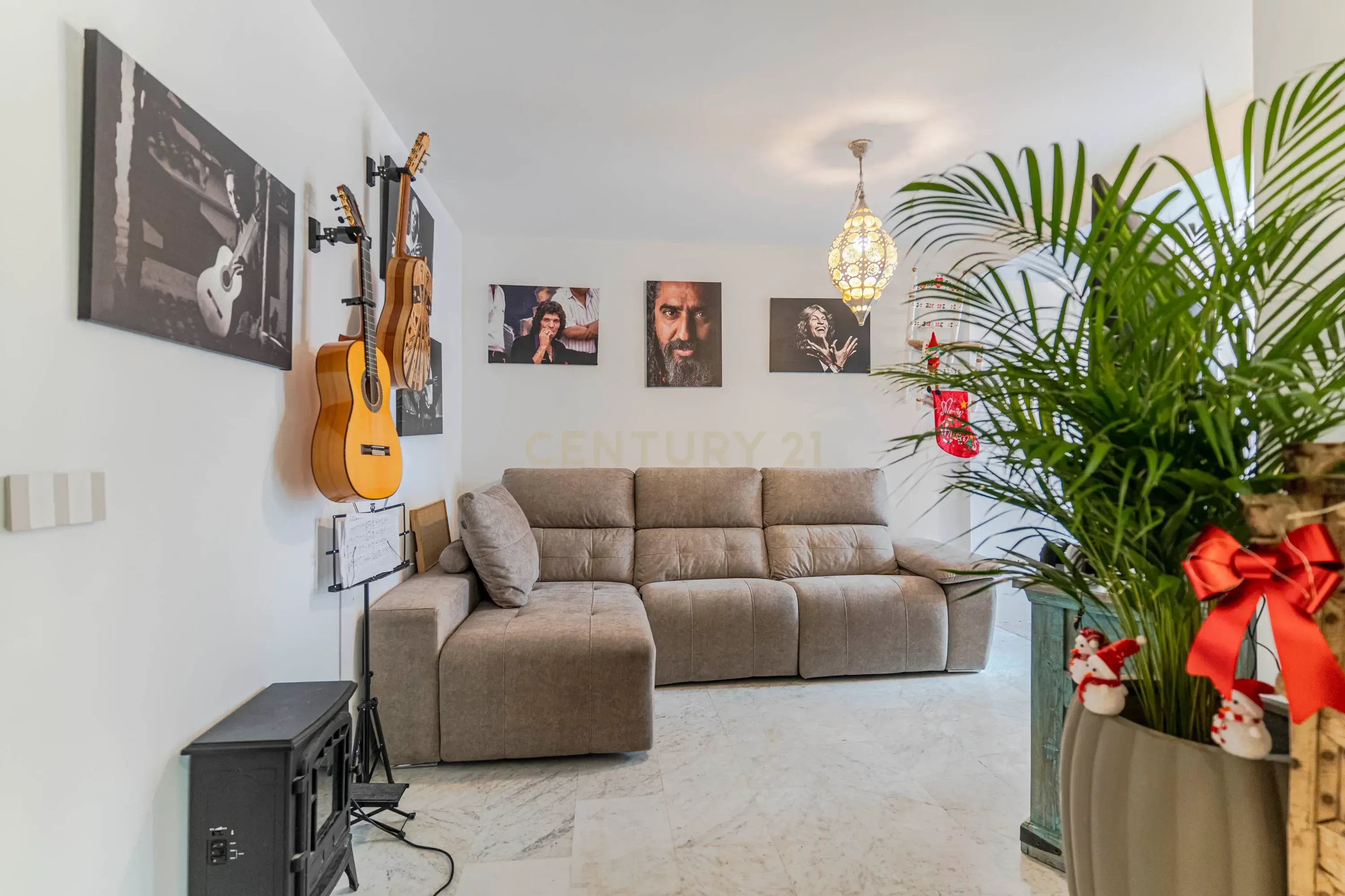 Living room of Flat for sale in  Granada Capital  with Air Conditioner