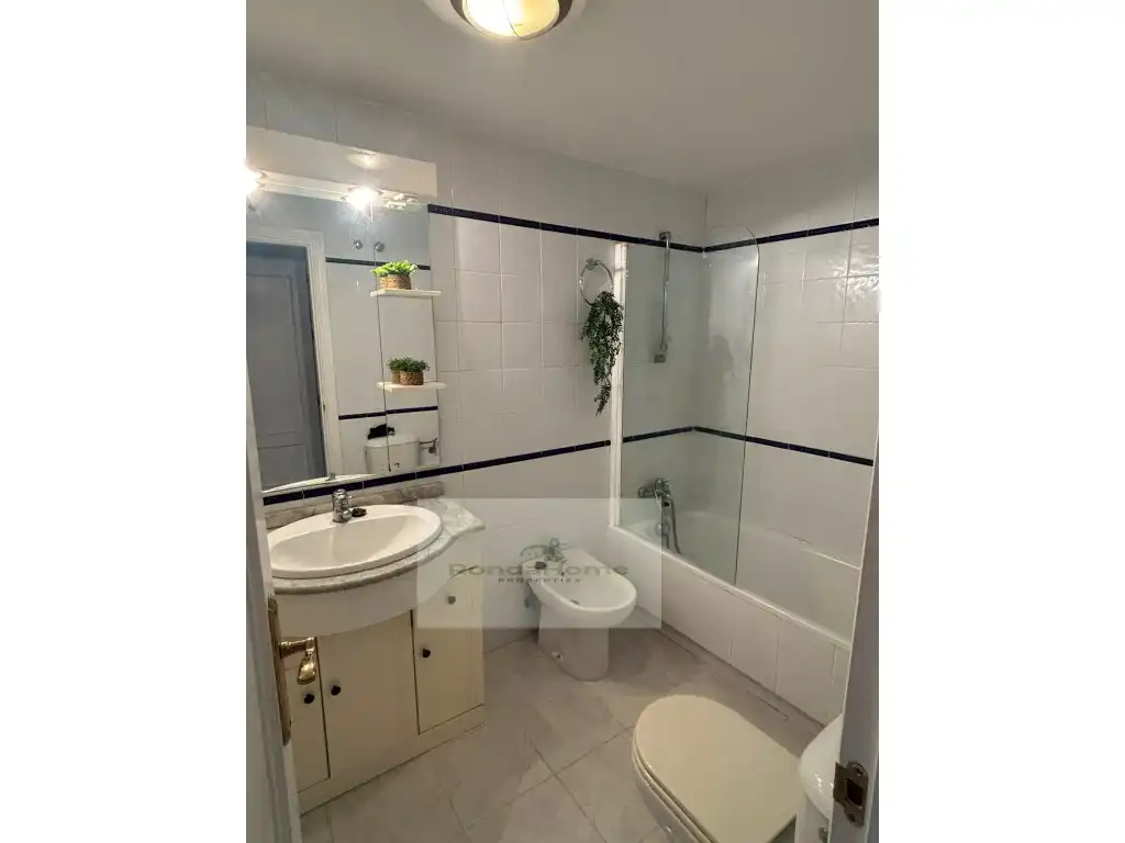 Badezimmer von Wohnung zur Miete in Mijas