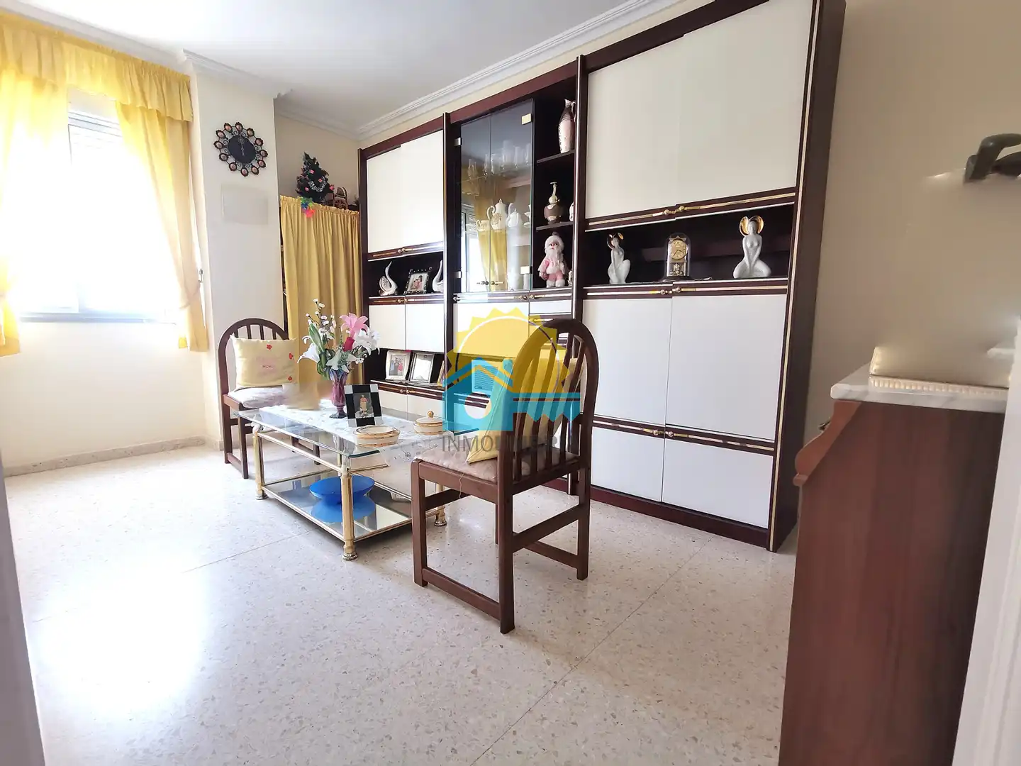 Sala d'estar de Pis en venda en Huelva amb Moblat i Balcó