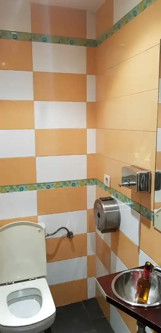 Bany de Local en venda en Villa del Río amb Aire condicionat i Moblat