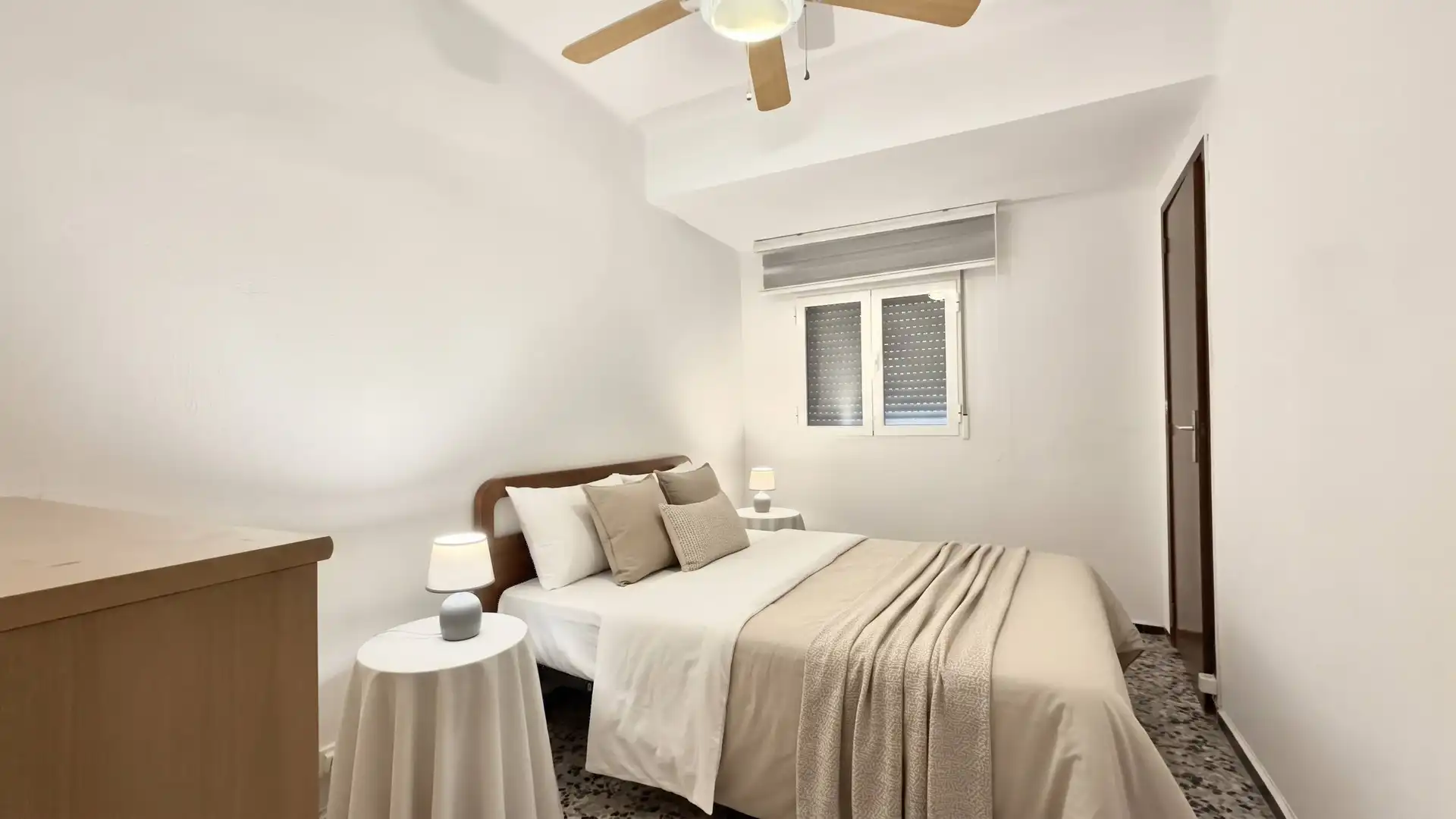 Appartement compact avec terrasse à louer à NEPTUNO, imagen 4