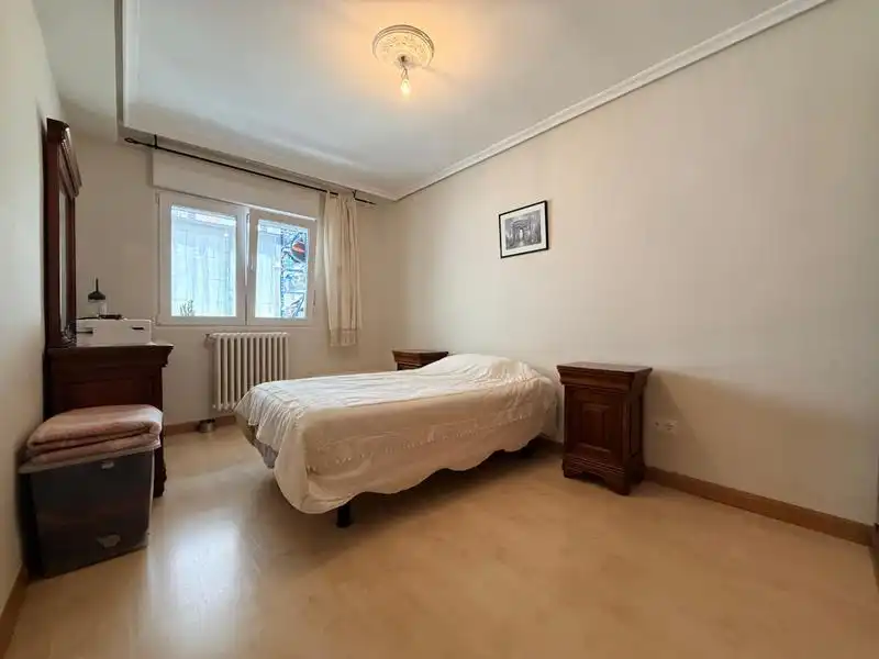 Habitación de Piso en venta en Valladolid con Calefacción y Balcón