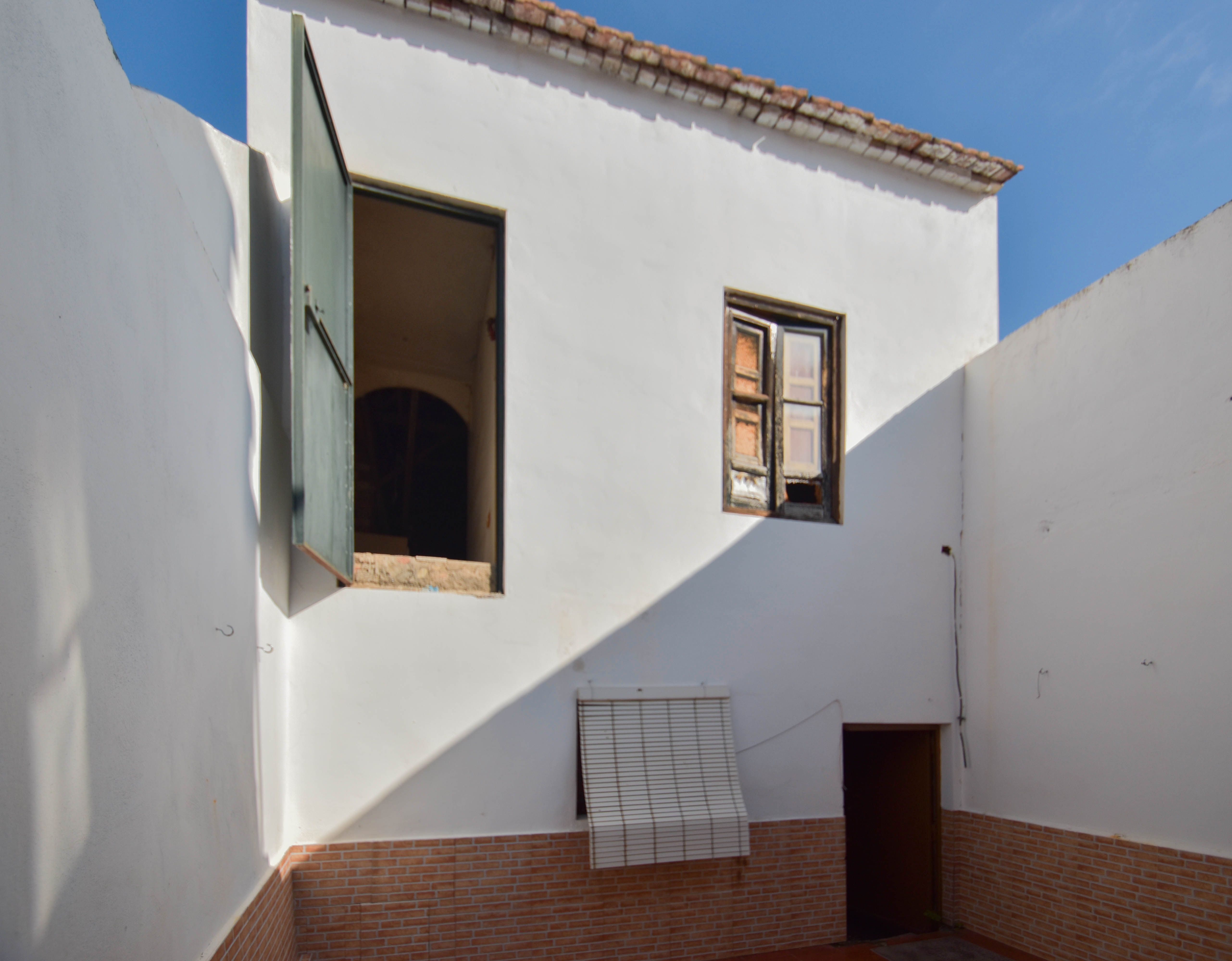 Exterior view of Single-family semi-detached for sale in Fuente Vaqueros  with Terrace