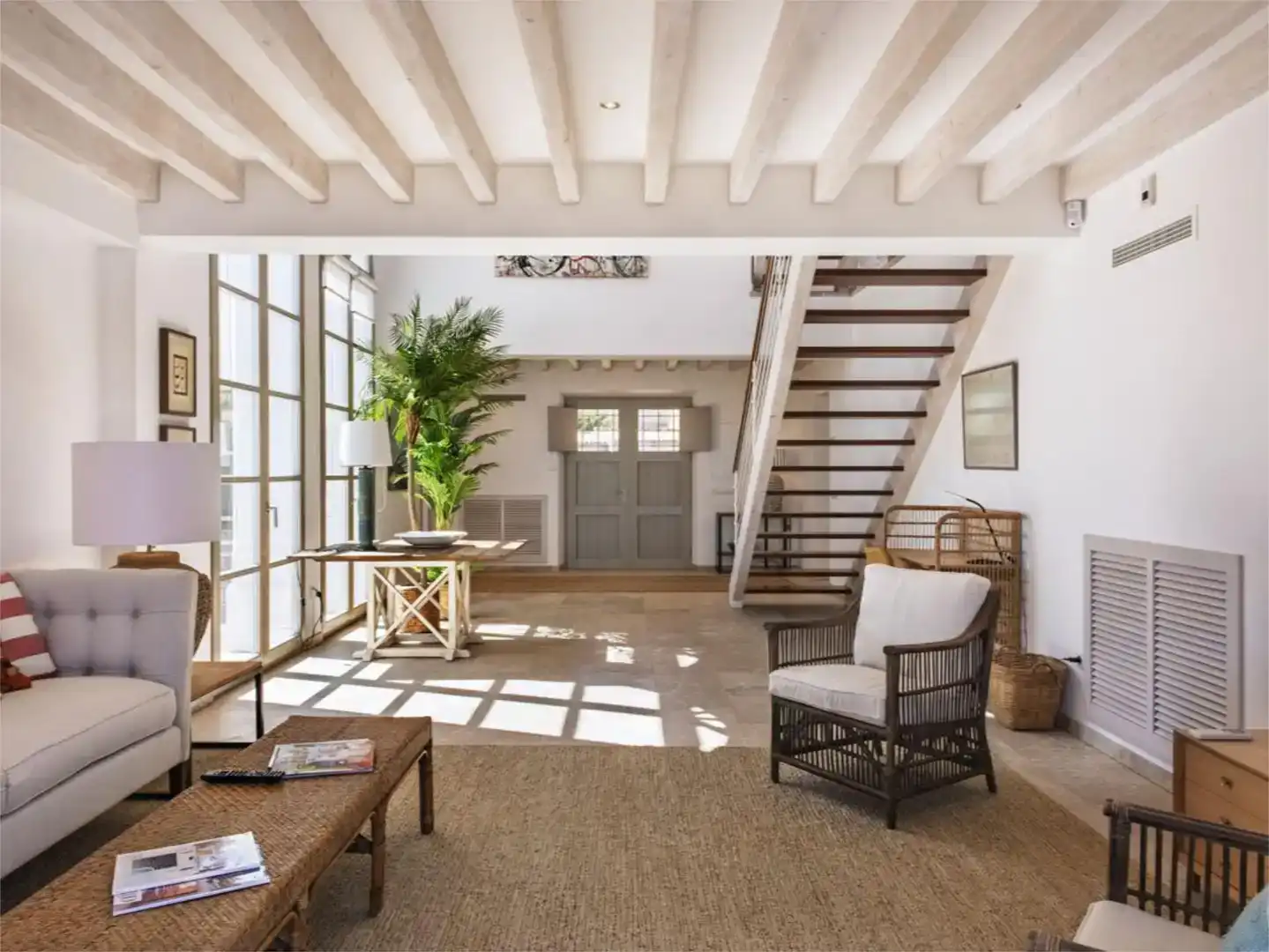 Sala d'estar de Pis en venda en Alcúdia amb Aire condicionat, Jardí privat i Parquet