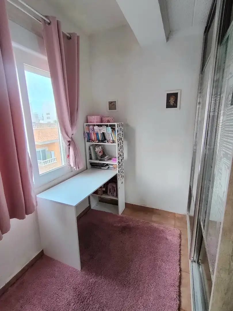 Habitación de Apartamento en venta en Guardamar del Segura con Aire acondicionado, Terraza y Amueblado