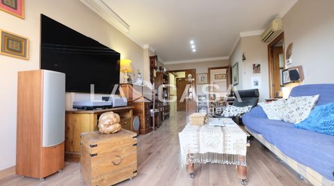 Foto 4 de Piso en venta en Passeig de Verdum, Porta, Barcelona Capital