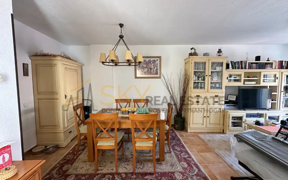 Comedor de Piso en venta en Becerril de la Sierra con Terraza y Amueblado