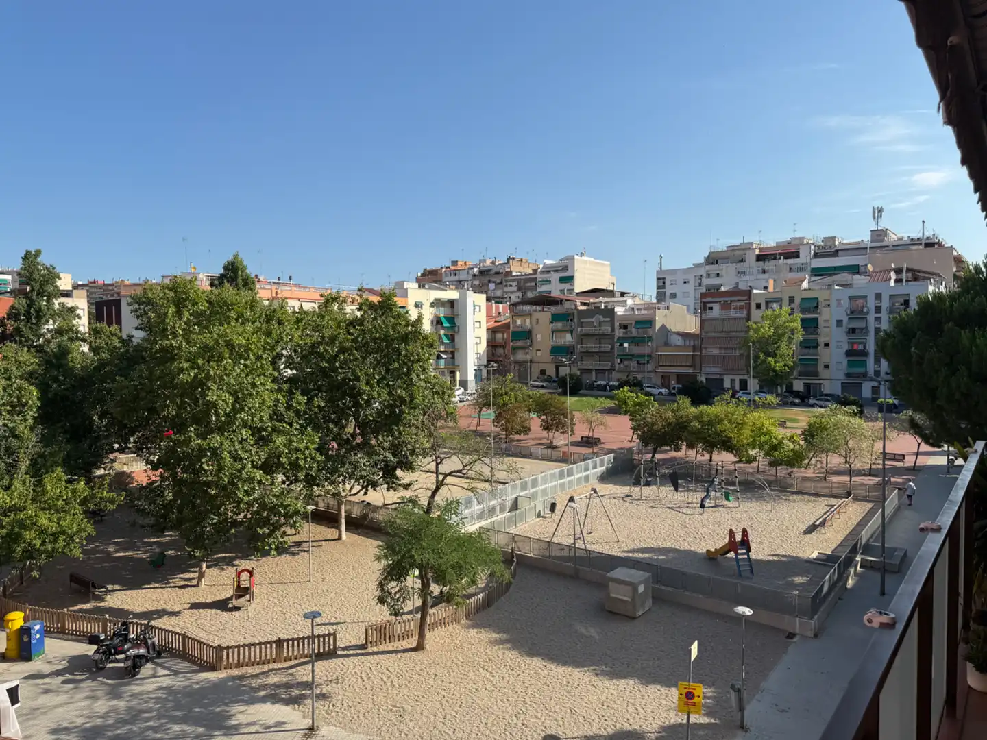 Vista exterior de Pis en venda en Sabadell amb Aire condicionat, Calefacció i Parquet