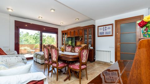 Foto 4 de Casa adosada en venta en Avinguda de Sant Esteve, Eixample - Can Bogunyà, Castellar del Vallès