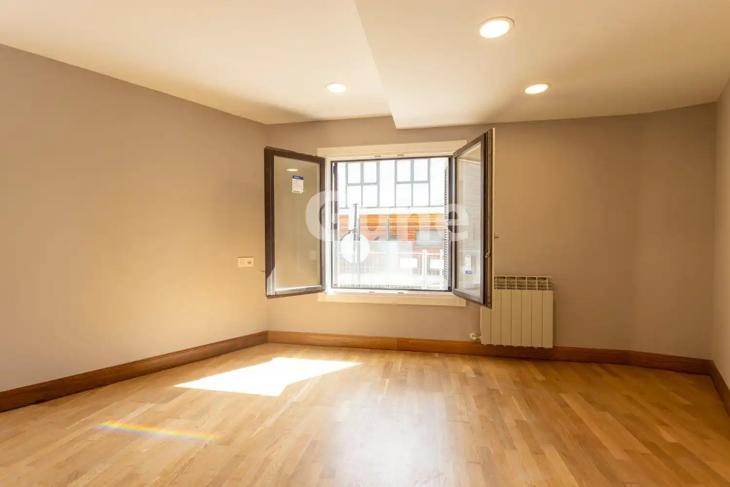 Schlafzimmer von Wohnung zum Verkauf in Segura mit Heizung