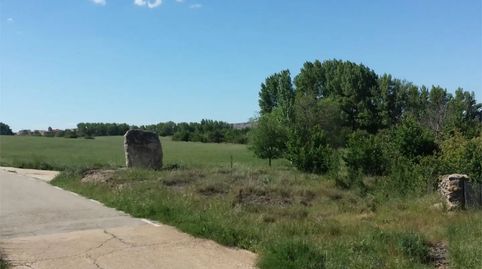 Foto 2 de Terreno en venta en Calle Real, 12, Atienza, Guadalajara