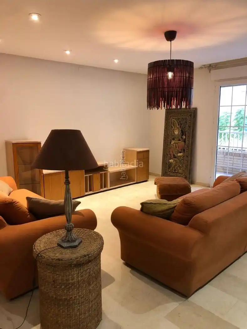 Piso con ascensor en venta en Calle Caballero de Rodas 113