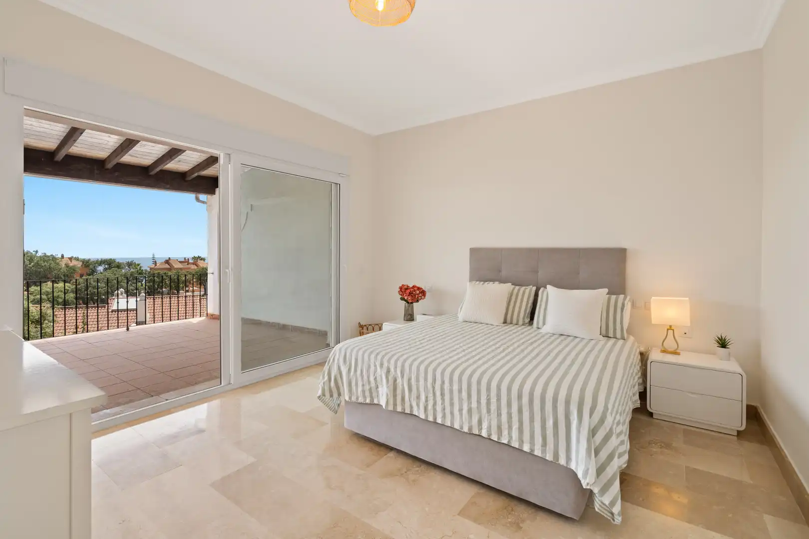 Maison avec terrasse à vendre à Elviria - Cabopino, imagen 16