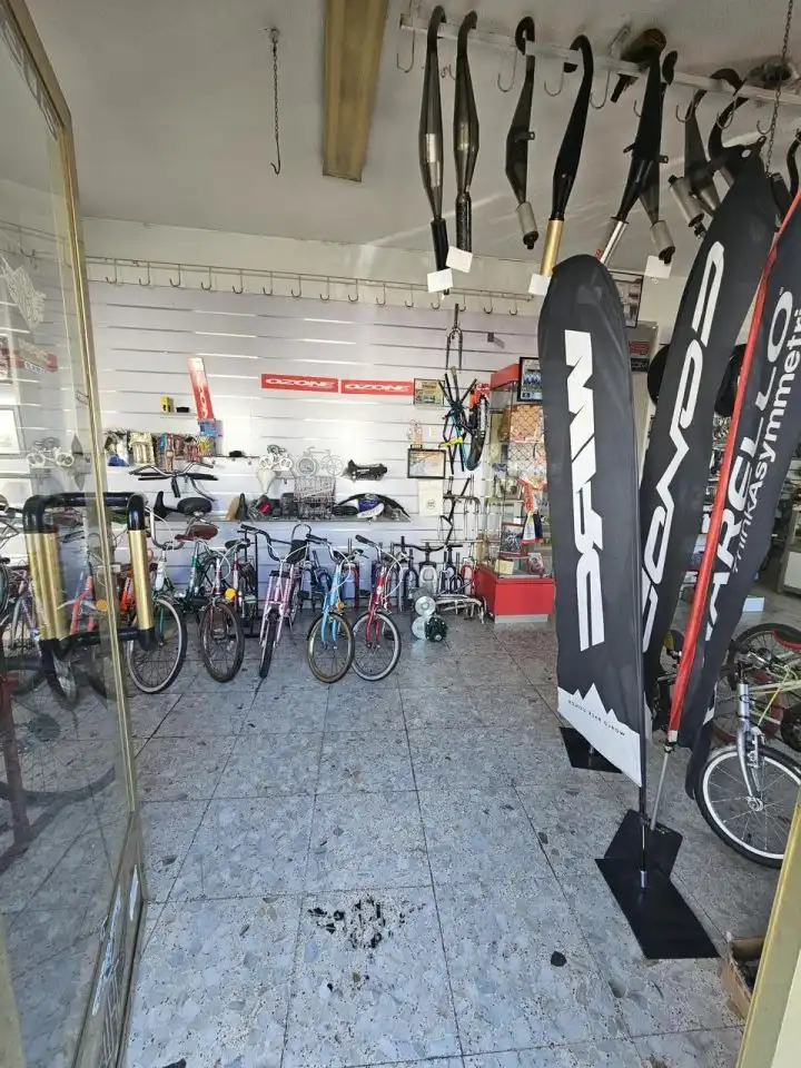 Local comercial de lloguer a Centro, imagen 2