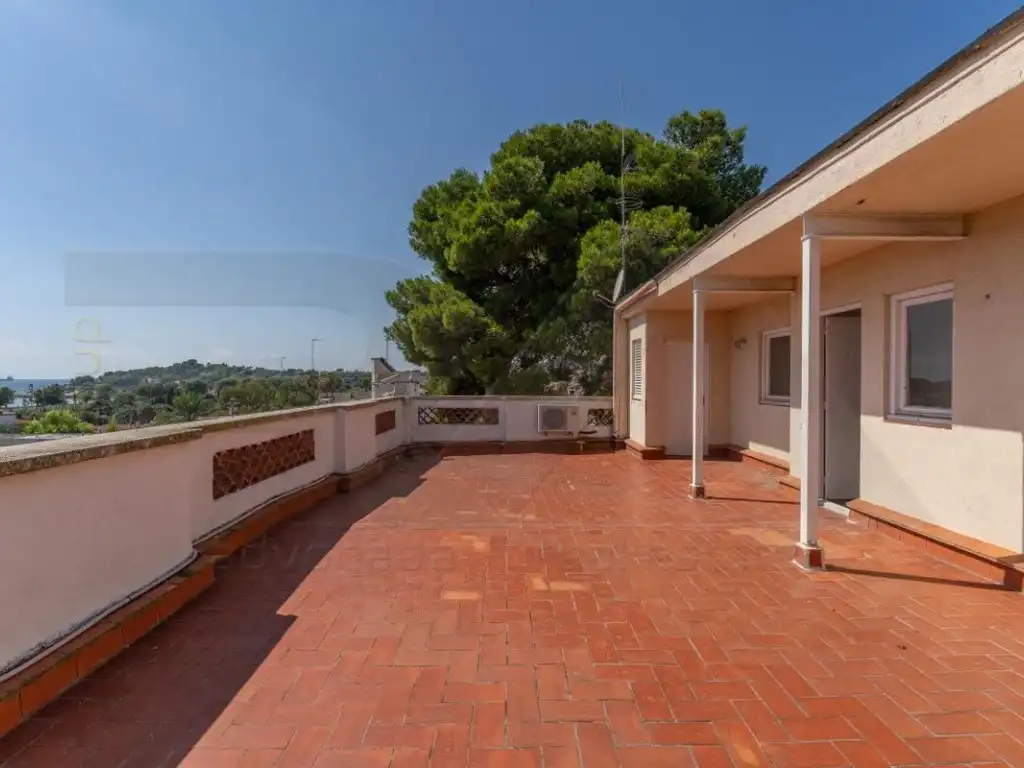 Terrassa de Casa o xalet en venda en Tarragona amb Aire condicionat, Jardí privat i Terrassa