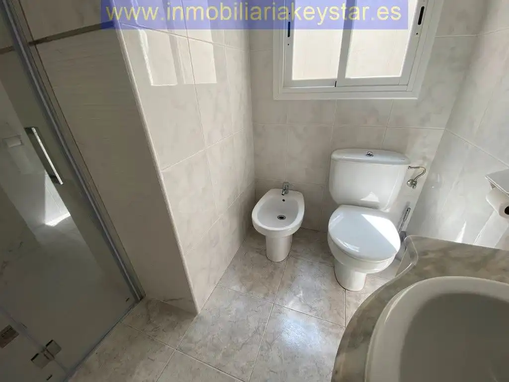 Planta baja de alquiler en Ametllers - Poble-Sec