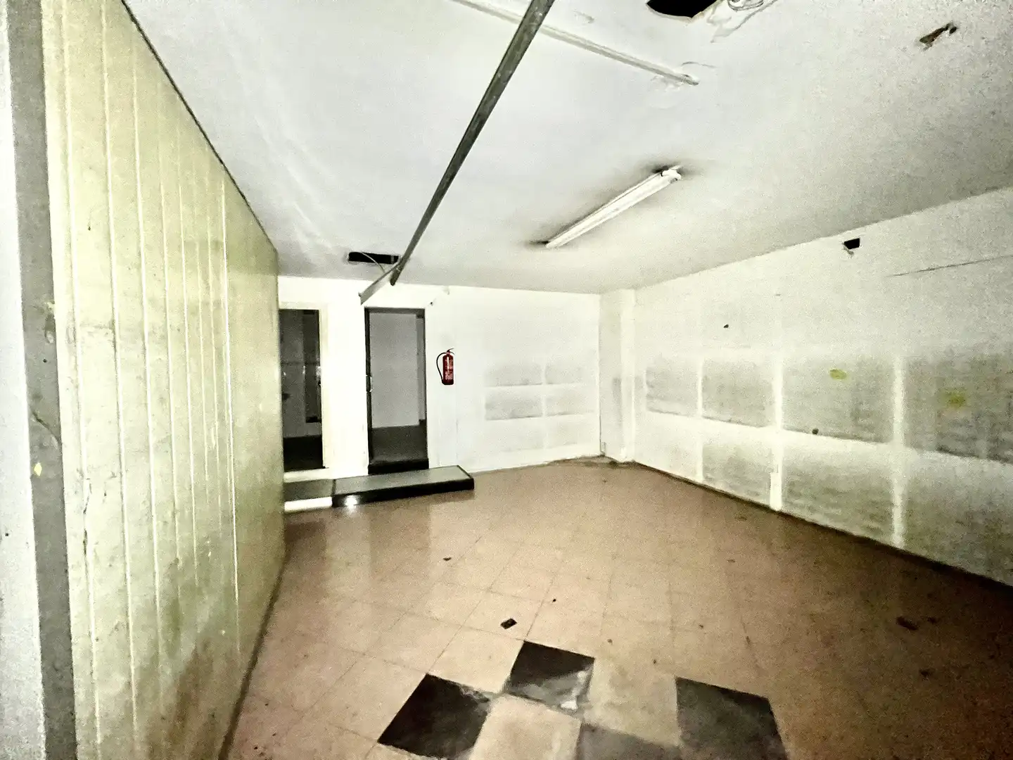 Business premises for sale in Carrer de l'Alcalde Armengou, imagen 3