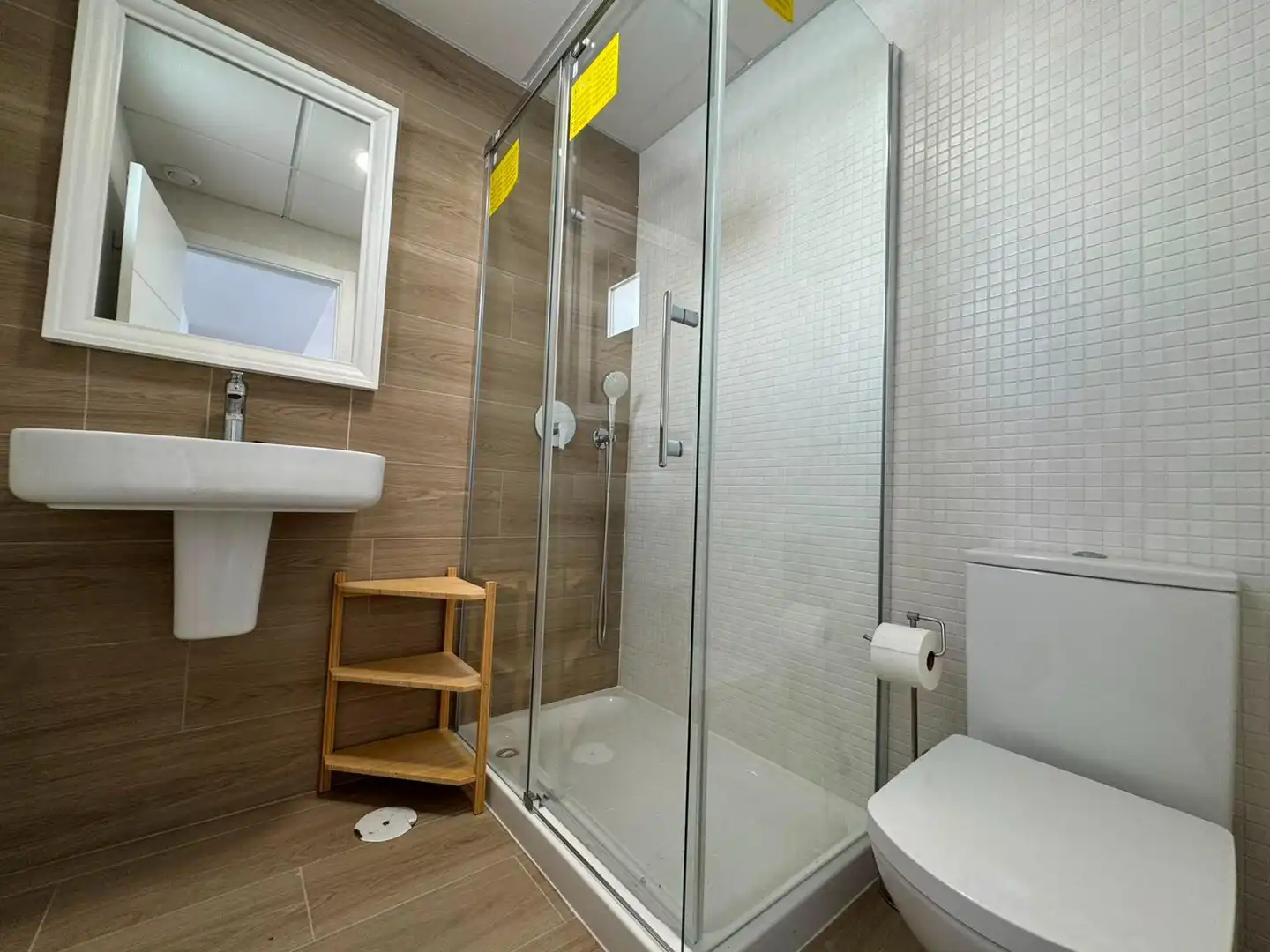 Baño de Piso en venta en Chipiona con Aire acondicionado, Terraza y Trastero