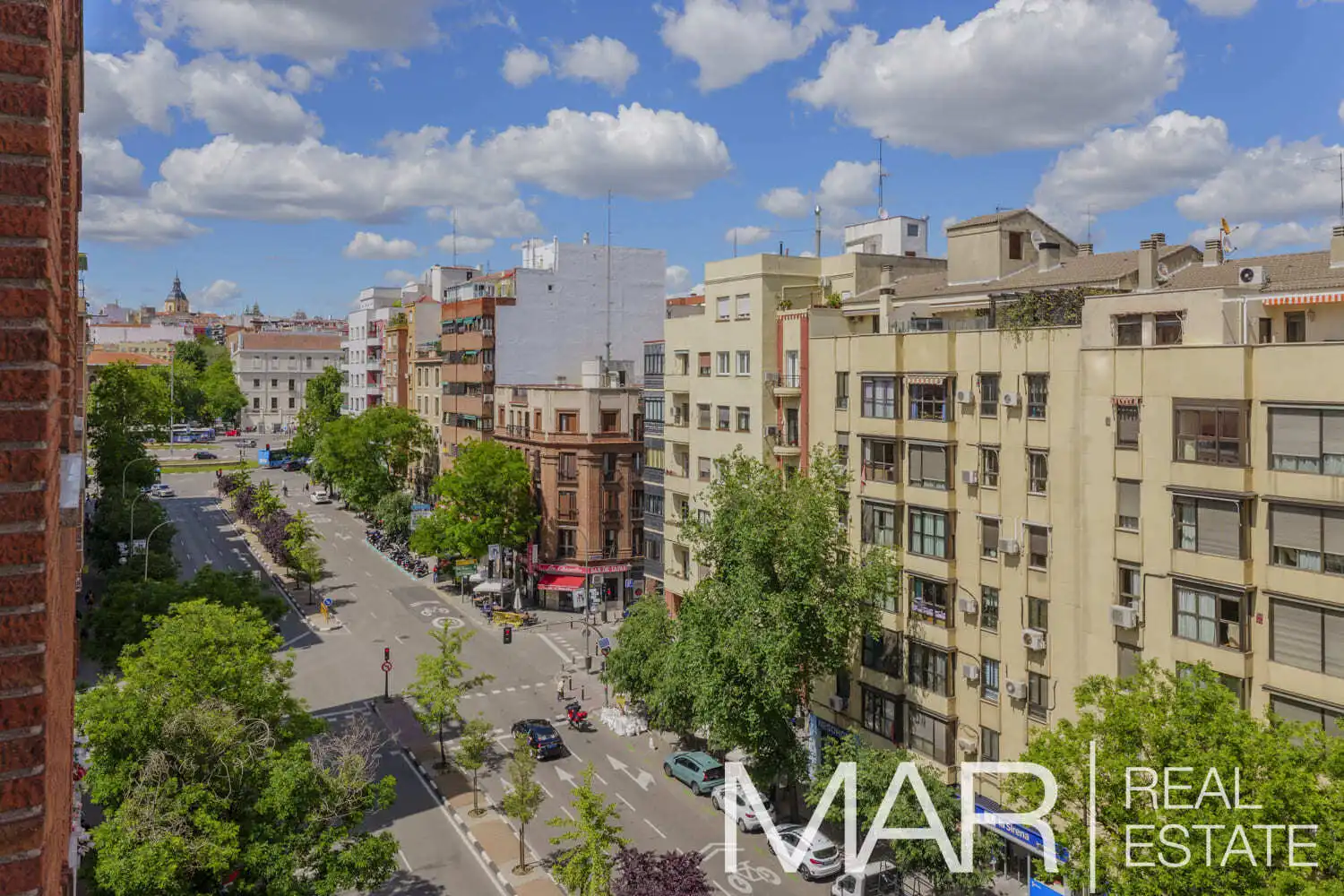 Vista exterior de Piso en venta en Madrid con Aire acondicionado, Calefacción y Parquet