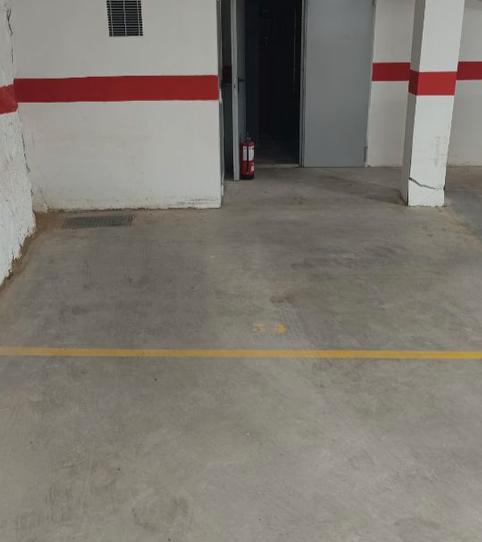 Foto 2 de Garatge de lloguer a Carrer Marià Fortuny, 3, Casc Antic - Nou Cambrils, Cambrils