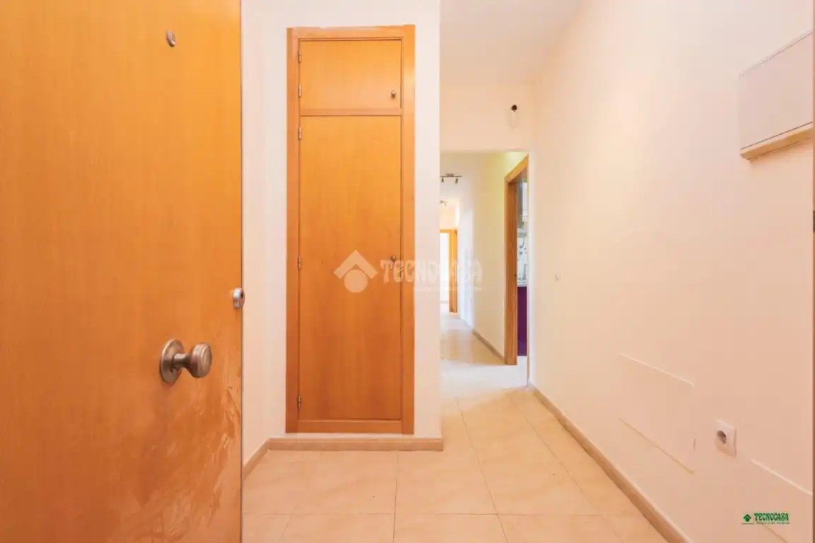 Piso en venta en Costacabana - Loma Cabrera
